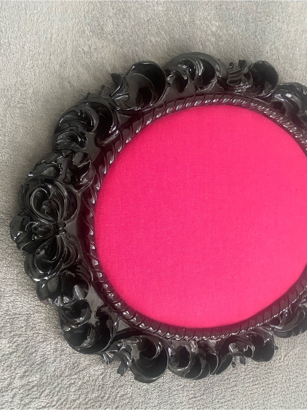 Vintage Ornate Black & Pink Velvet Wall Plaque Decor Bulletin/Picture Board - Picture 2 of 7